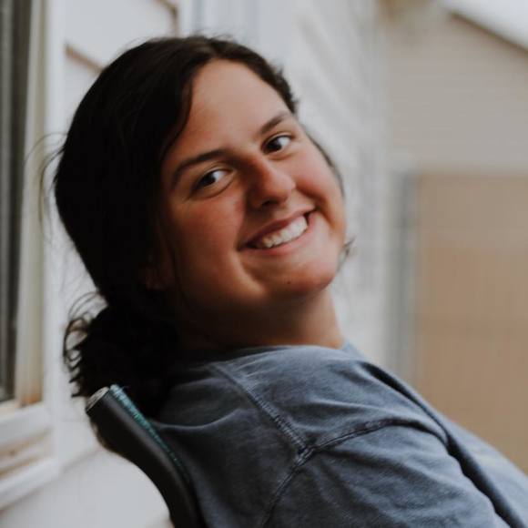 Meet your Posher, Hailey - Picture 1 of 1